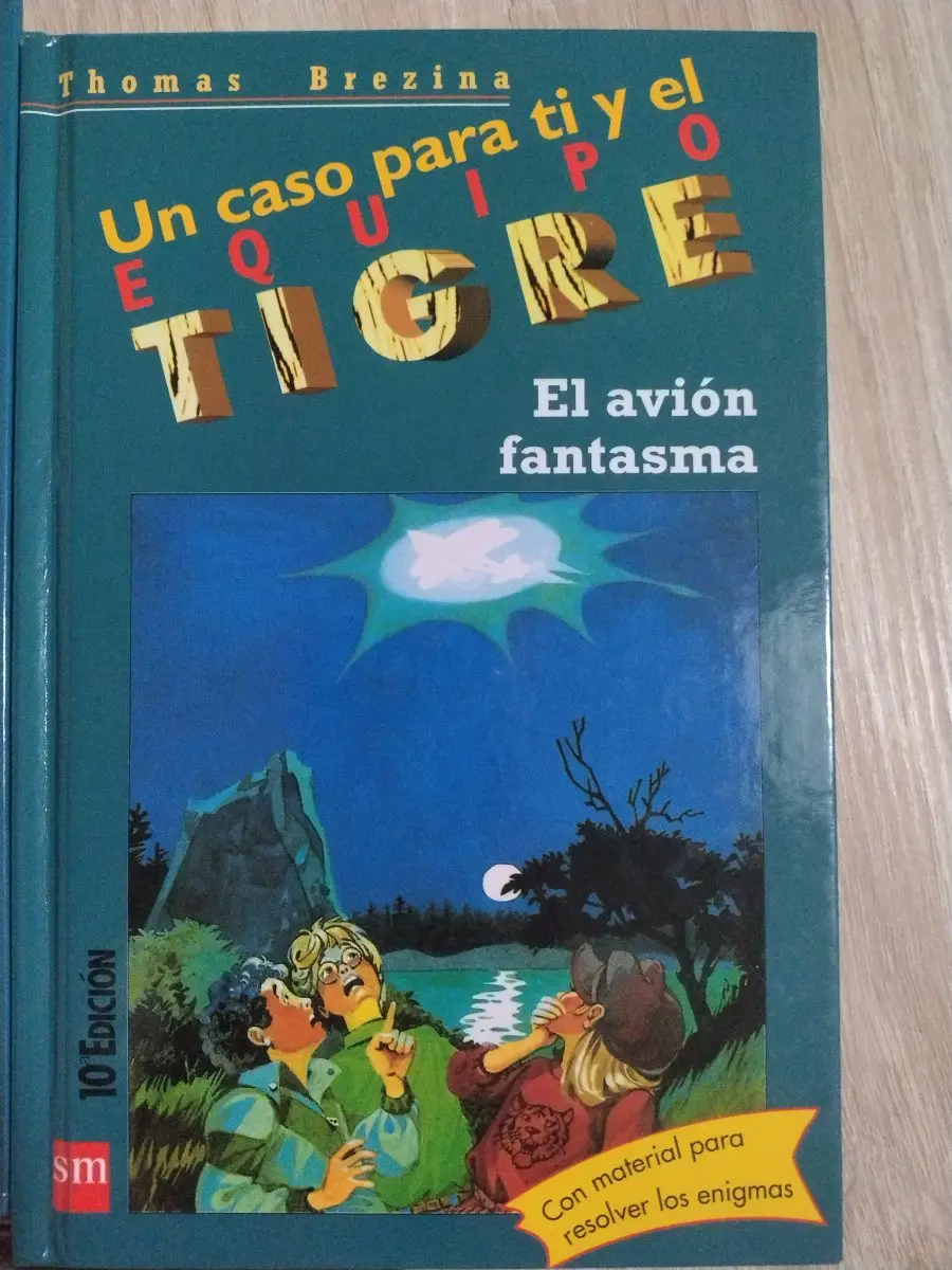 Lote de 7 libros: Un caso para ti y el Equipo Tigre: En el Templo de los Truenos, Un caso para ti…