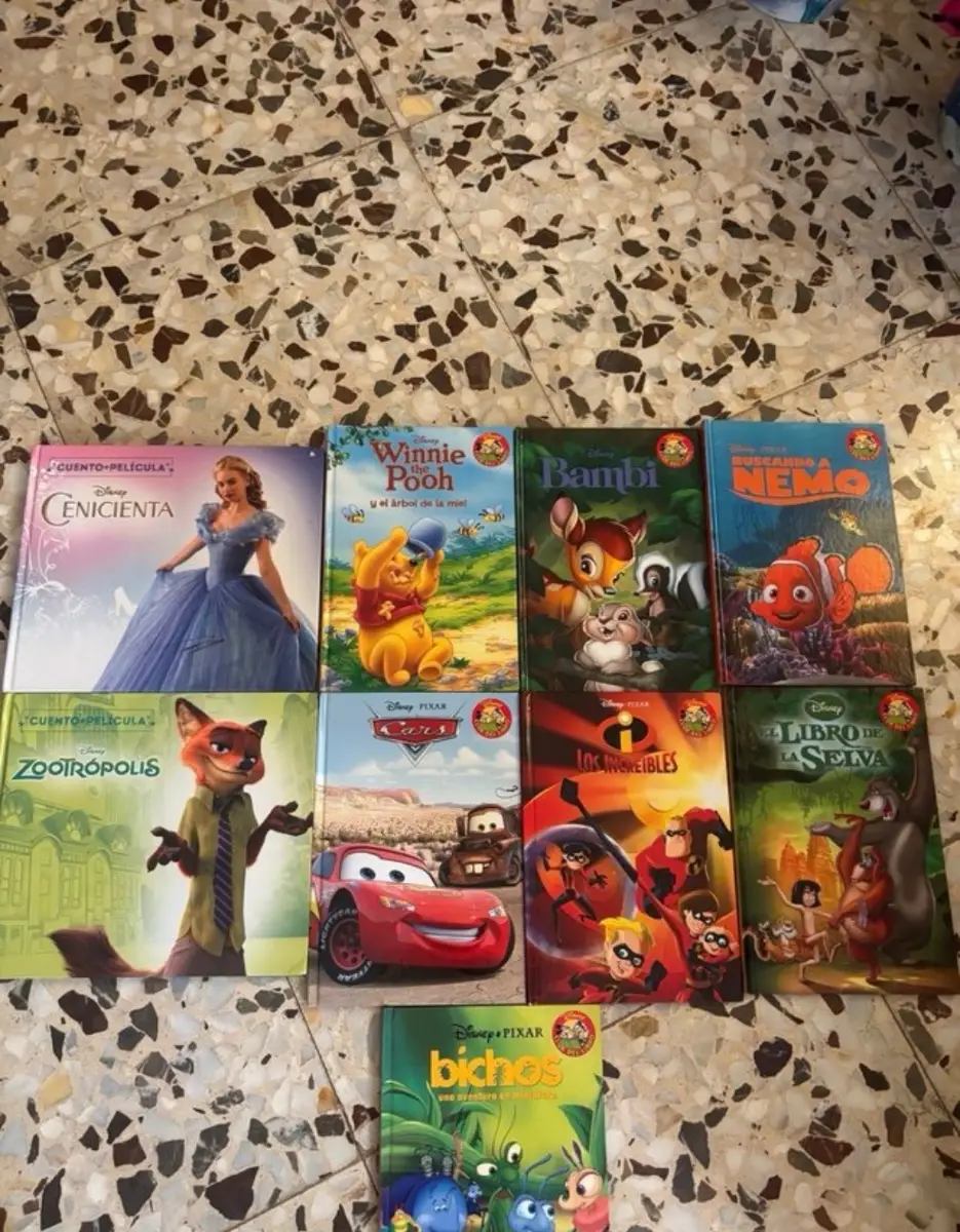 Lote de 9 libros: Winnie the pooh y el árbol de la miel, El libro de la selva y más