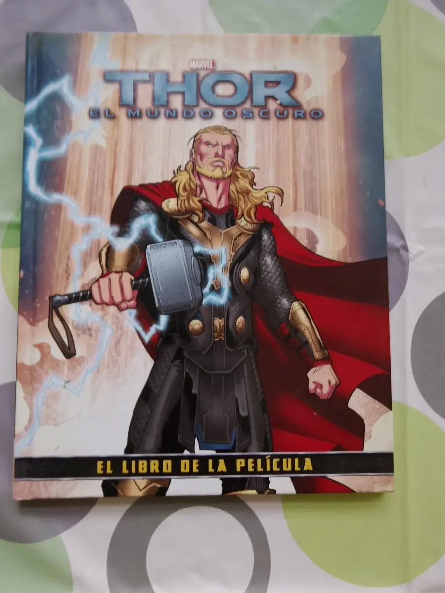 Thor, el mundo oscuro: el libro de la película