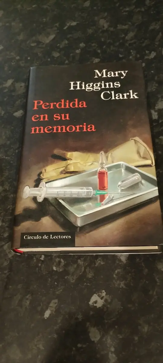 5 LIBROS X 10 € PERDIDA EN SU MEMORIA
