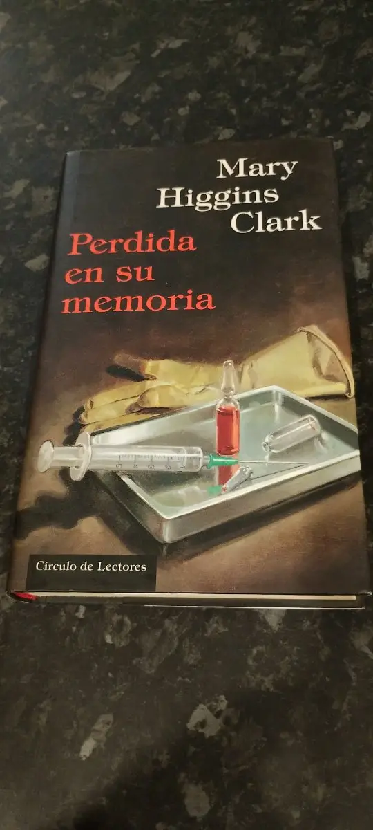 5 LIBROS X 10 € PERDIDA EN SU MEMORIA